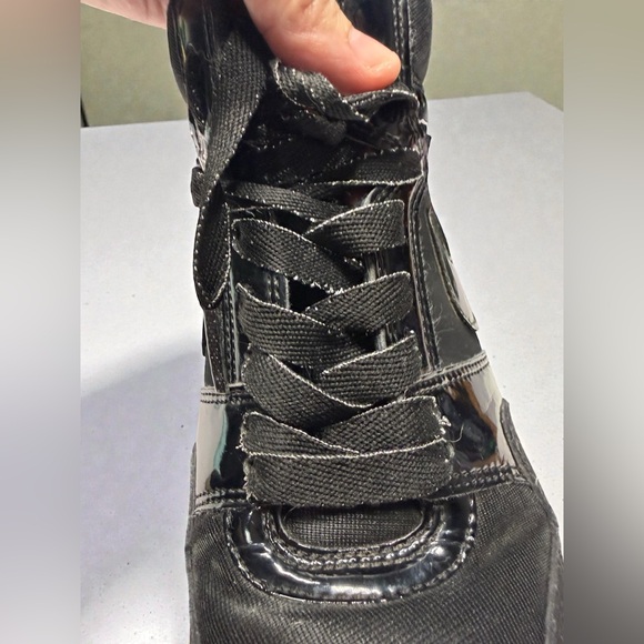 Nike Force High Top Sneakers – Black size 7 women - Picture 9 of 9
